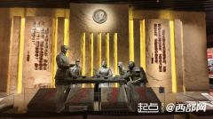 为前来参不雅的旅客宣讲事